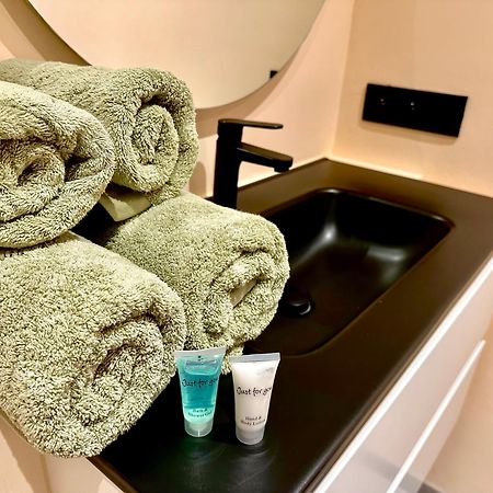 Studio By Aimee - 20M From The Beach & In City Centre! 오스텐드 외부 사진