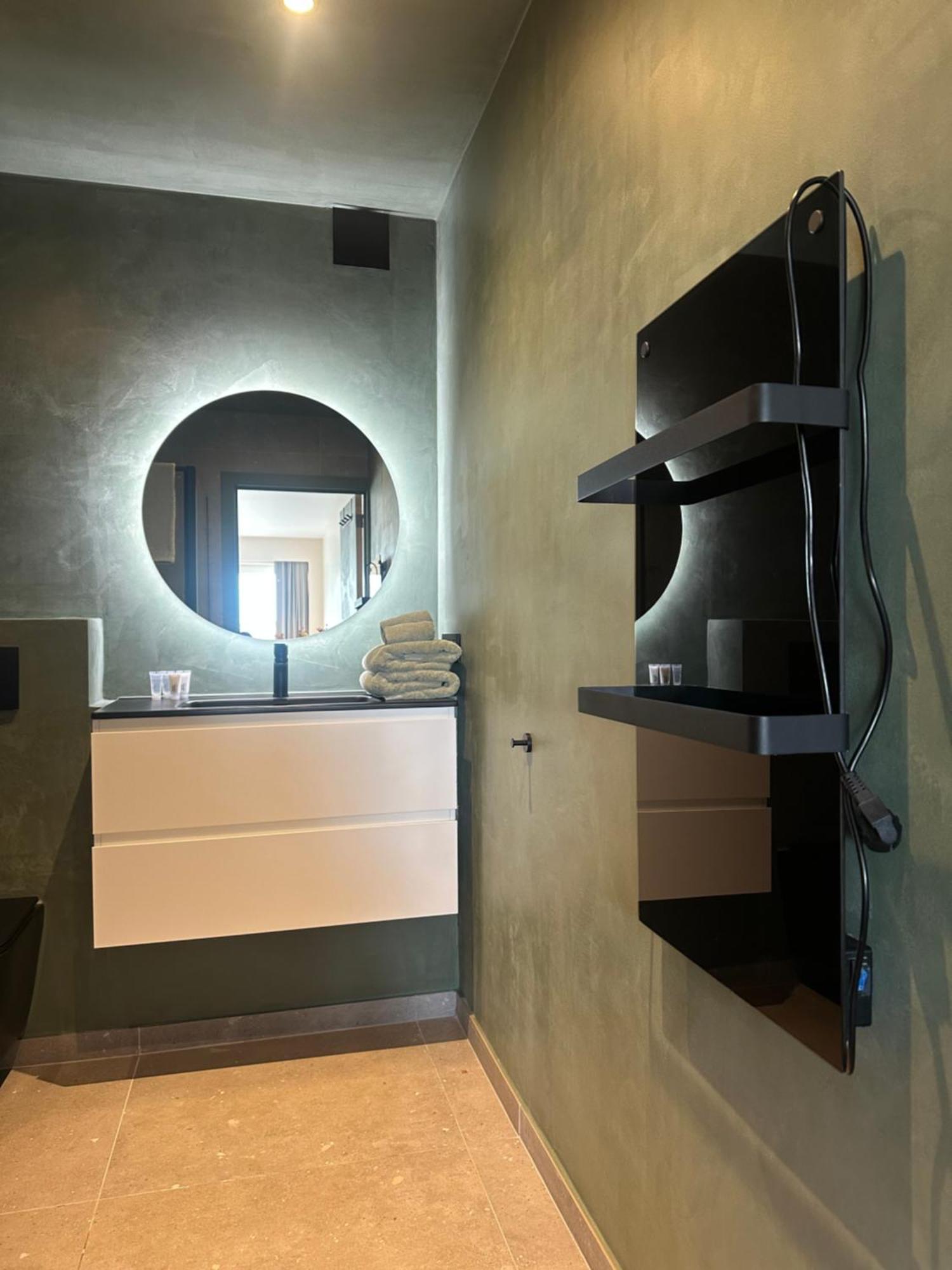 Studio By Aimee - 20M From The Beach & In City Centre! 오스텐드 외부 사진