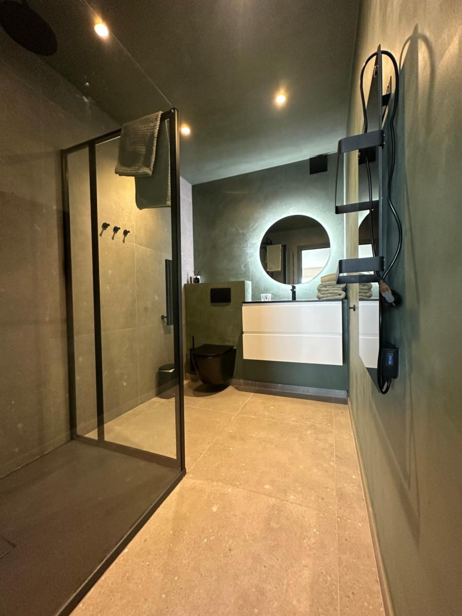 Studio By Aimee - 20M From The Beach & In City Centre! 오스텐드 외부 사진